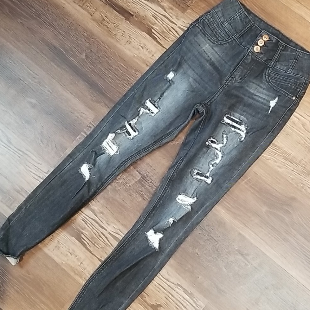 Cute black distressed jeggings by No Bo sz 3